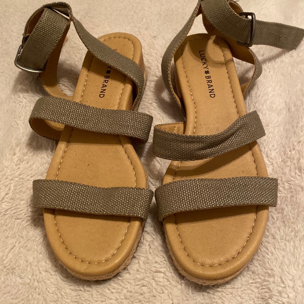Brand new lucky brand heels size 9